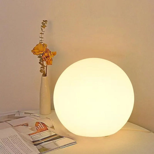 Maru Globe Table Lamp